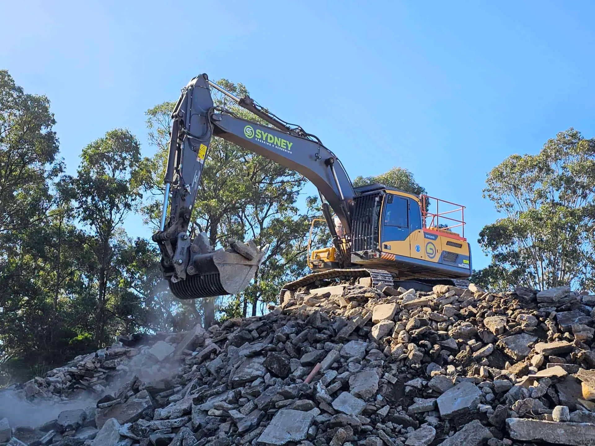Sydney Crushing & Screening equipment working on site