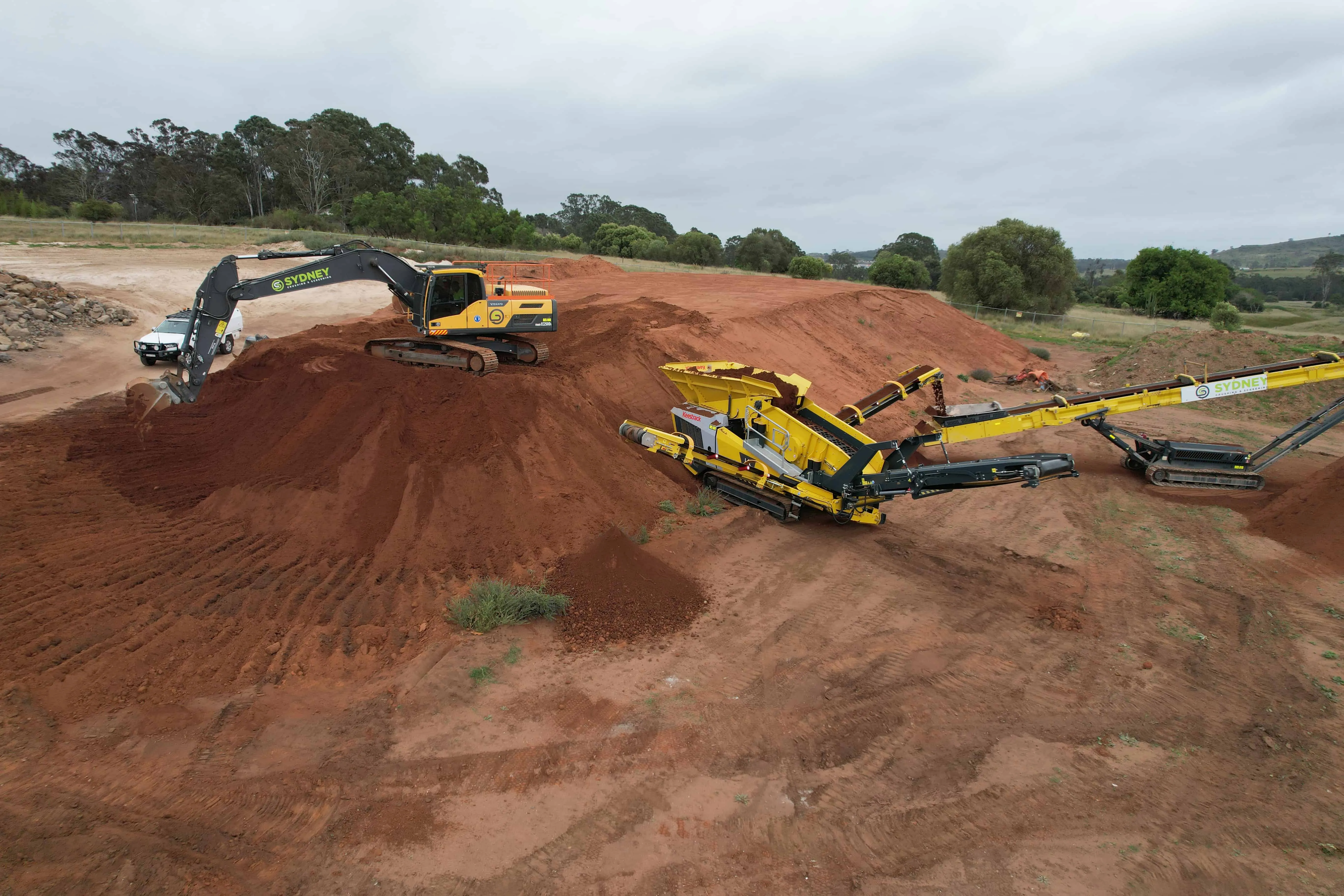 Aerial view of the screening plant and site access road